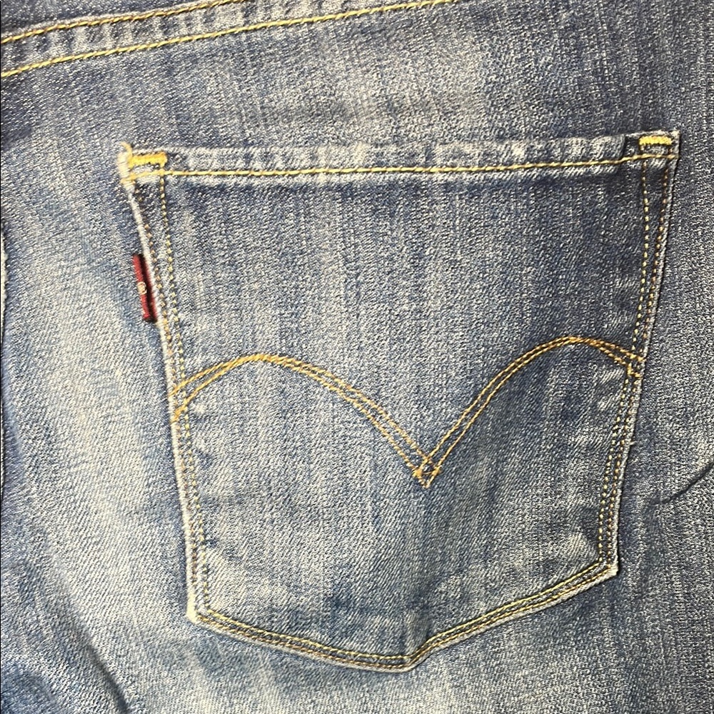 Levi's Women's Demi Curve Jeans in Deep Blue - Picture 4 of 8